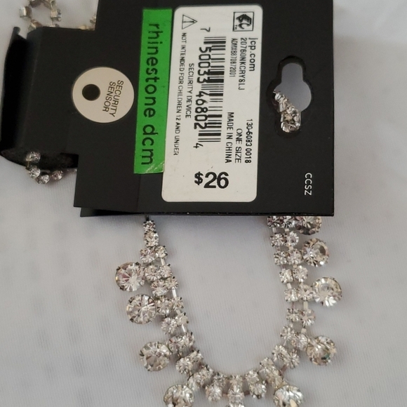 New Vieste Crystal Collection Elegant Necklace - Picture 7 of 7